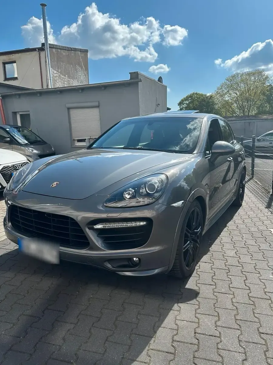 Gebraucht Porsche Cayenne GTS 420 PS (308 kW) 2013 Grau SUV