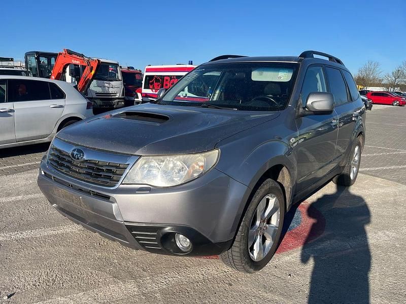Gebraucht Subaru Forester Comfort 147 PS (108 kW) 2011 Silber SUV