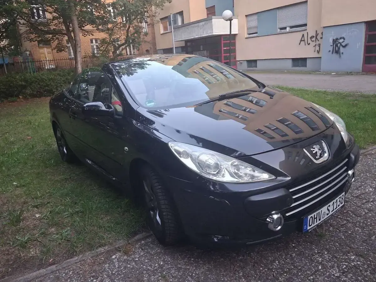 Gebraucht Peugeot 307 CC Filou 109 PS (80 kW) 2006 Schwarz Cabrio