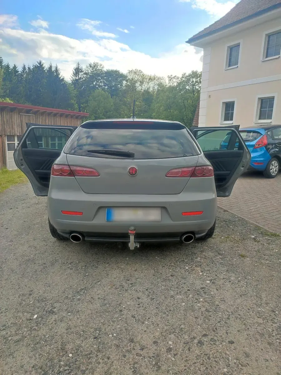 Occasion Alfa Romeo 159 175 ch (128 kW) 2009 Gris Break