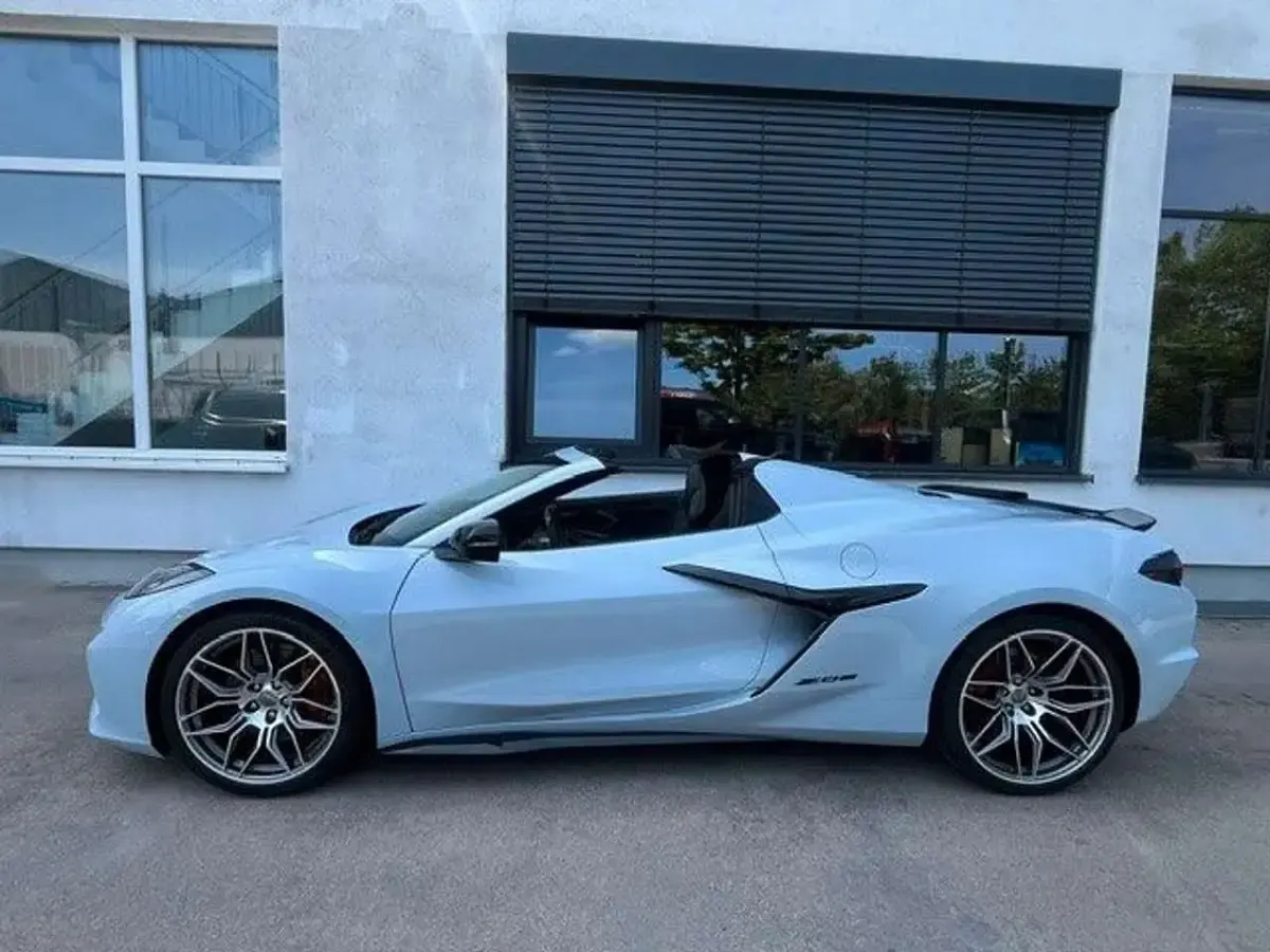 Neu Corvette Z06 646 PS (475 kW) 2025 Grau Cabrio