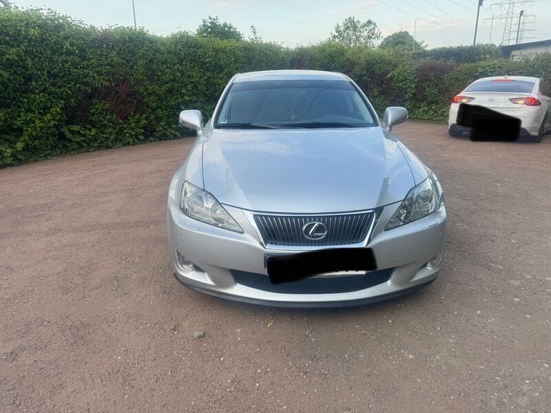 Silber Gebraucht 2009 Lexus IS250 Sport Line Limousine | 7.000 € (Superpreis) - Bild 1/4