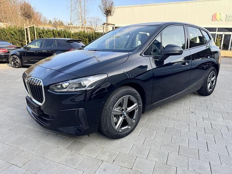 Gebraucht BMW 216 Active Tourer 122 PS (89 kW) 2024 Schwarz Van / Kleinbus