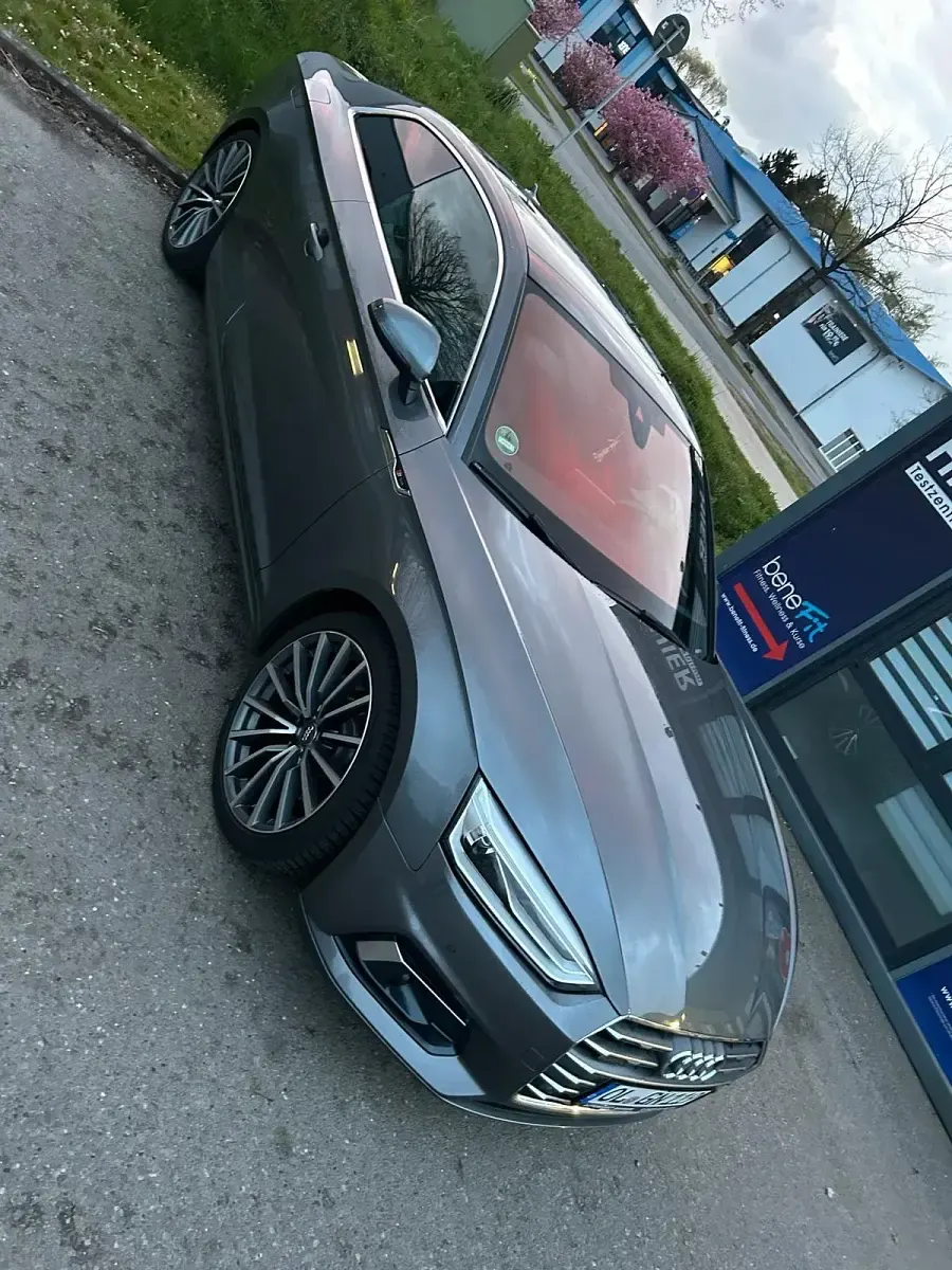 Gebraucht Audi A5 Sport 218 PS (160 kW) 2017 Grau Coupé