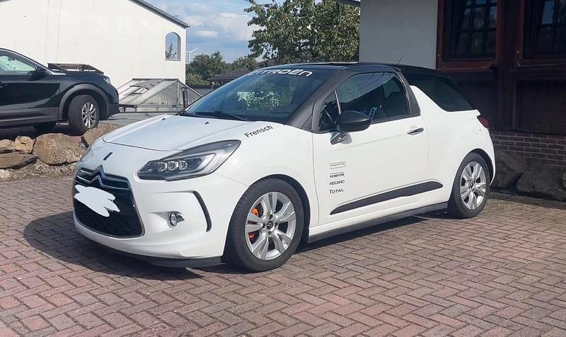 Gebraucht Citroën DS3 120 PS (88 kW) 2016 Weiß Kleinwagen