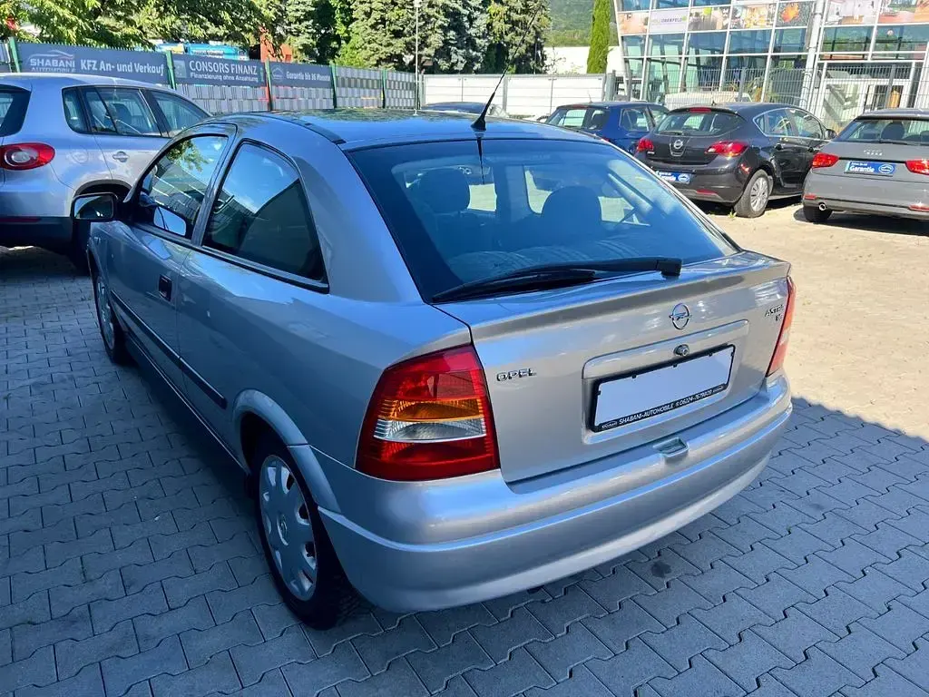 Gebraucht Opel Astra 75 PS (55 kW) 1998 Silber Coupé