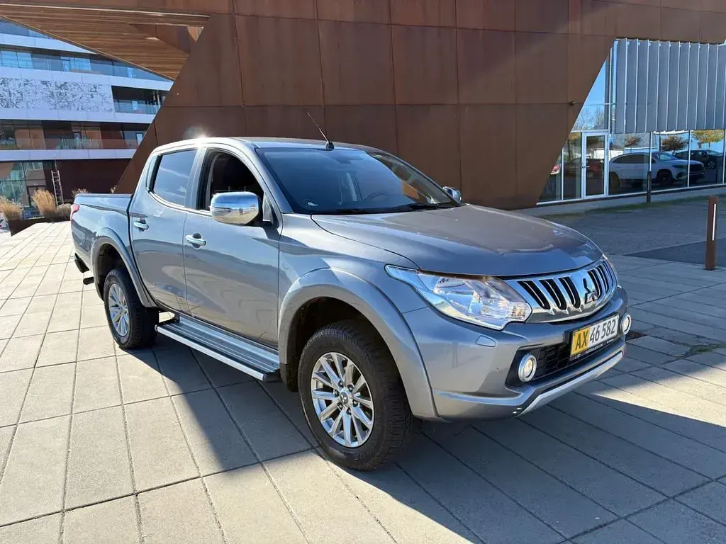 Gebraucht Mitsubishi L200 2016 Grau Pickup