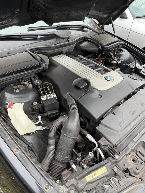 Gebraucht BMW 530 Exclusive 193 PS (141 kW) 2002 Schwarz Limousine