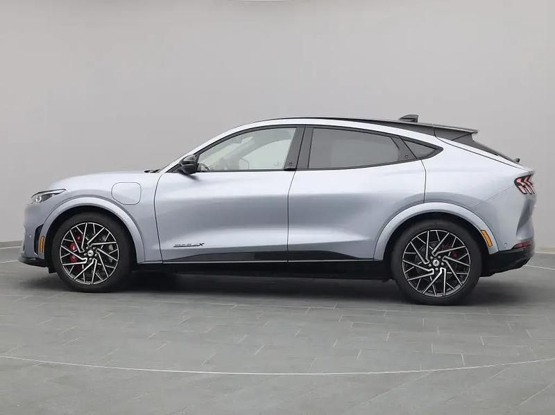 Gebraucht Ford Mustang Mach-E GT 358 kW (487 PS) 2024 Iced blue silver SUV