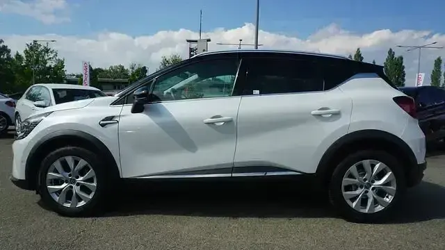 Gebraucht Renault Captur Intens 131 PS (96 kW) 2021 Weiß SUV