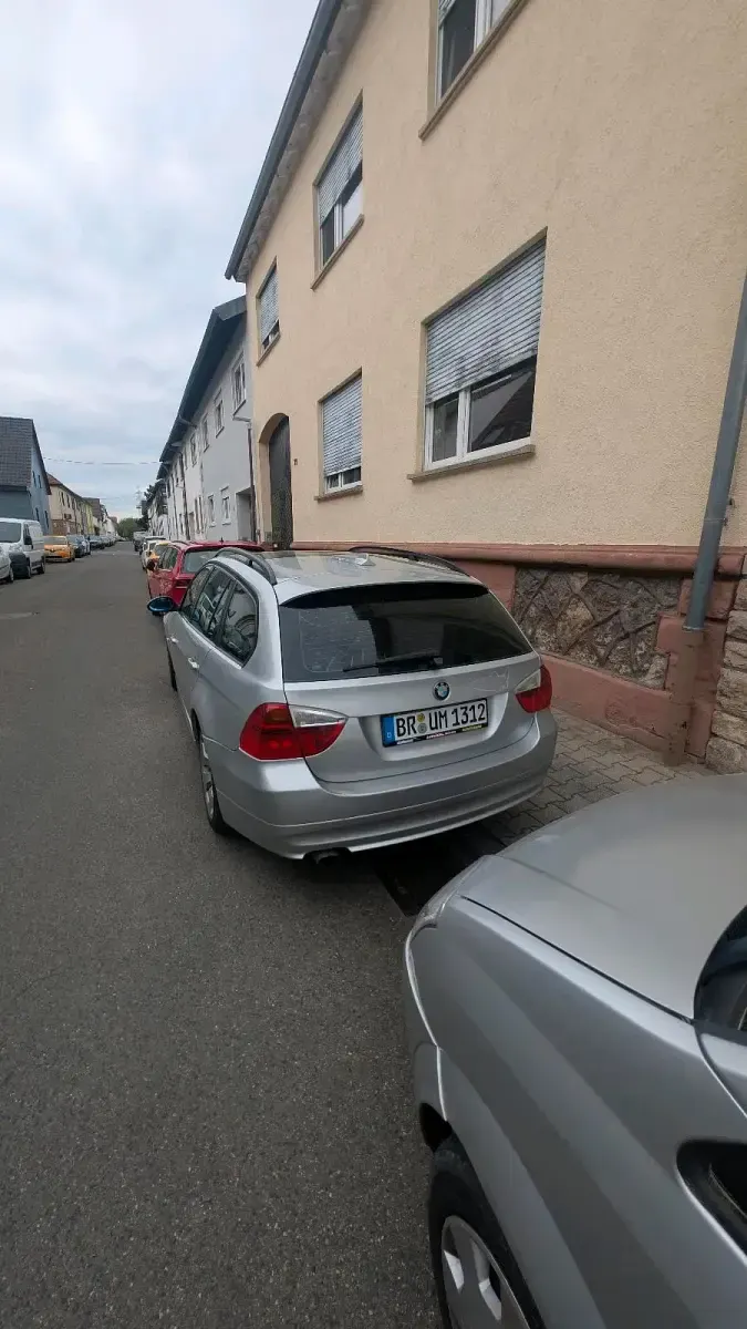 Gebraucht BMW 318 129 PS (94 kW) 2006 Andere farben Kleinwagen