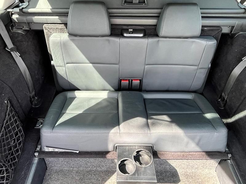 Gebraucht Mercedes E350 Avantgarde 292 PS (214 kW) 2011 Schwarz Kombi