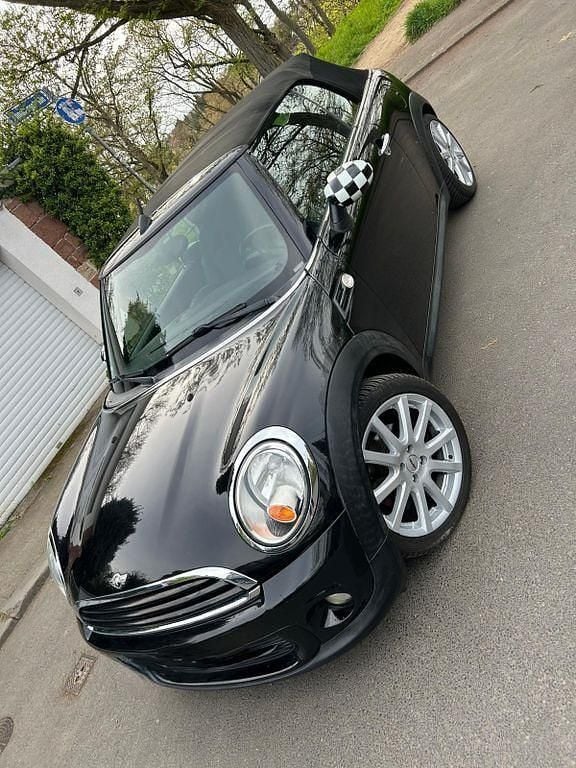 Second-hand Mini One Cabriolet 98 CP (72 kW) 2012 Negru Cabrio