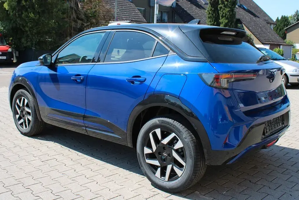 Neu Opel Mokka 131 PS (96 kW) 2026 Blau SUV