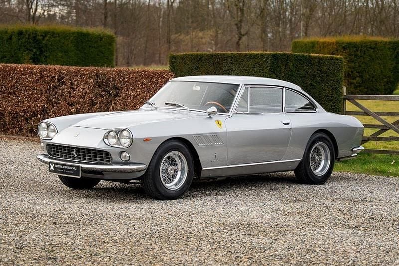 Gebraucht Ferrari 330 300 PS (220 kW) 1969 Silber