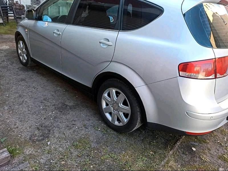 Gebraucht Seat Altea XL 140 PS (102 kW) 2008 Silber Van / Kleinbus