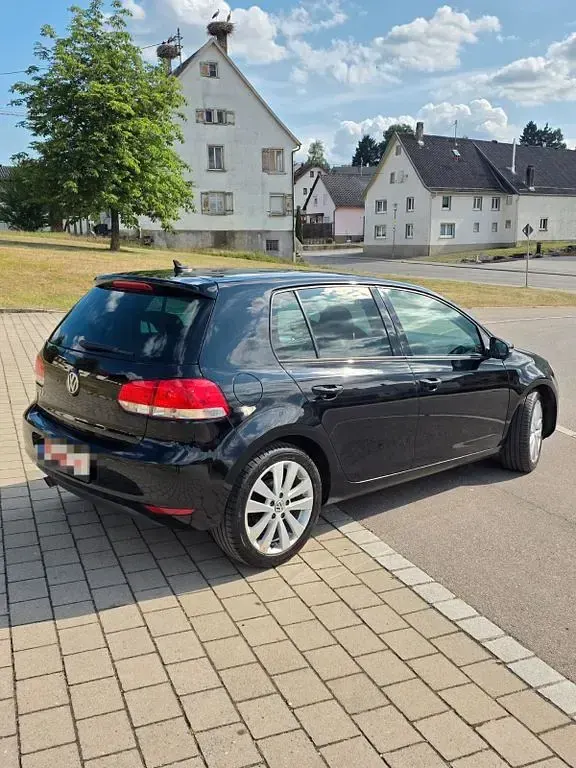 Gebraucht VW Golf VII Match 105 PS (77 kW) 2012 Schwarz Limousine