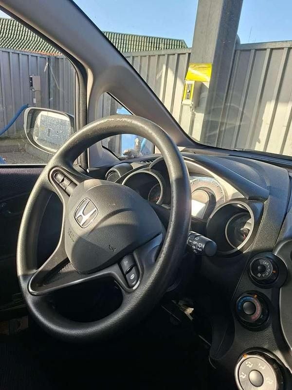 Gebraucht Honda Jazz Elegance 99 PS (72 kW) 2014 Grau Kleinwagen