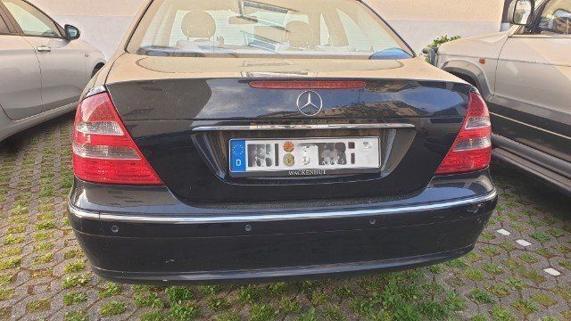 Gebraucht Mercedes E200 Avantgarde 163 PS (119 kW) 2004 Schwarz Limousine