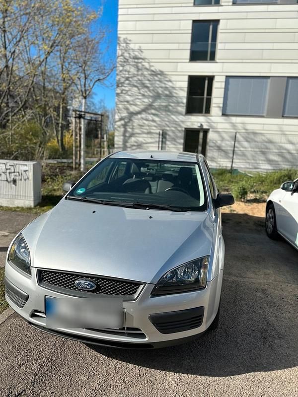 Gebraucht Ford Focus 125 PS (91 kW) 2006 Silber Kleinwagen