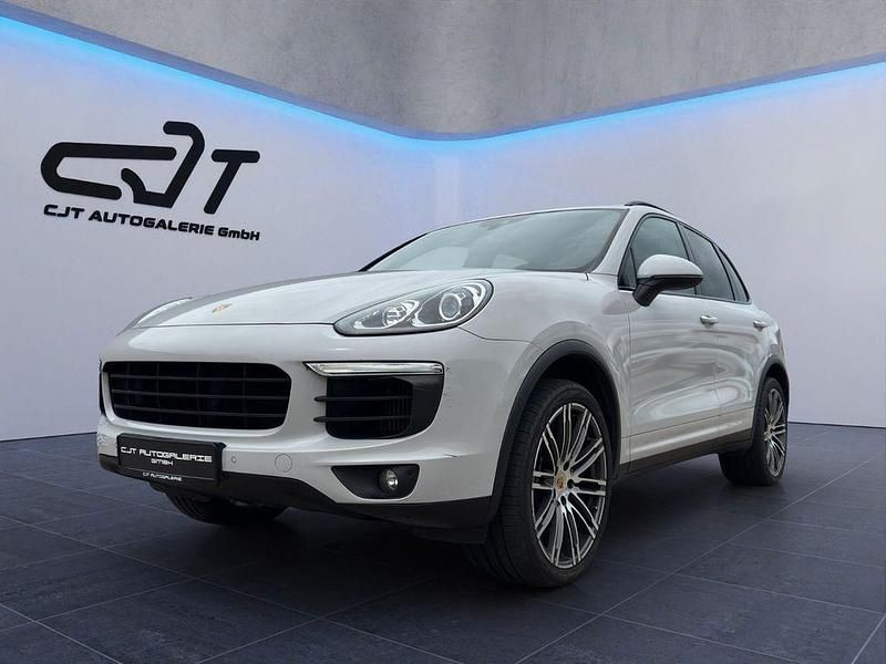 Schwarz Gebraucht 2016 Porsche Cayenne SUV | 31.997 € (Fairer Preis) - Bild 1/4