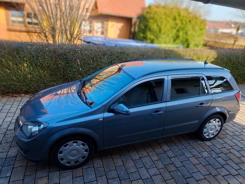 Gebraucht Opel Astra Edition 120 PS (88 kW) 2006 Grau Kombi