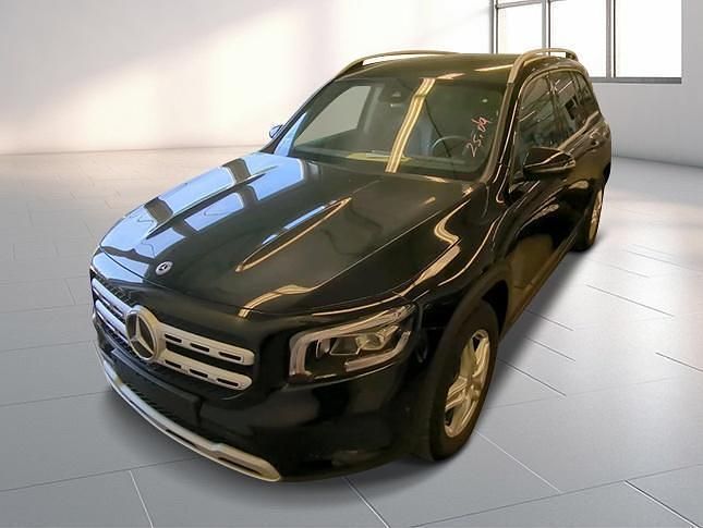 Nachtschwarz Gebraucht 2021 Mercedes GLB200 Style SUV | 29.980 € (Superpreis) - Bild 1/4