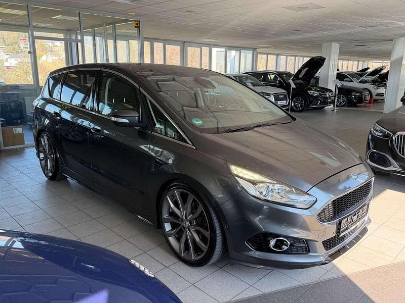 Gebraucht Ford S-MAX Titanium 179 PS (131 kW) 2016 Grau Van / Kleinbus