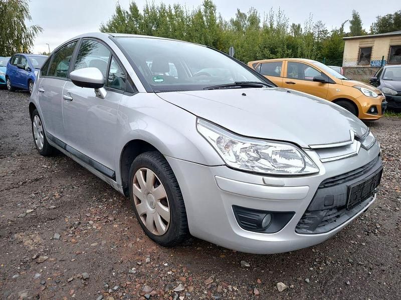 Grau Gebraucht 2011 Citroën C4 Tonic Limousine | 2.590 € - Bild 1/4