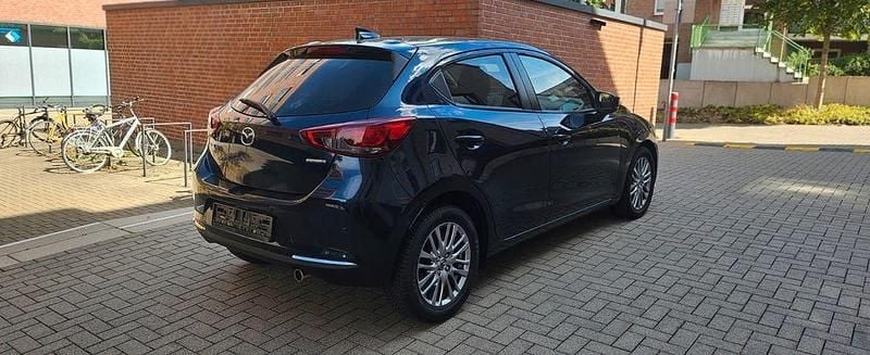 Blau Gebraucht 2021 Mazda 2 Exclusive-Line SUV | 11.300 € (Guter Preis) - Bild 1/4