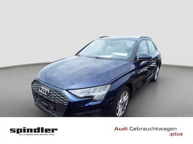 Navarrablau metallic Gebraucht 2024 Audi A3 Sportback e-tron Basis Limousine | 33.280 € (Teuer) - Bild 1/2