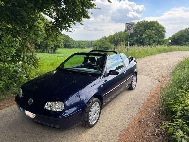 Blau Gebraucht 1998 VW Golf Cabriolet Cabrio | 4.499 € (Teuer) - Bild 1/4