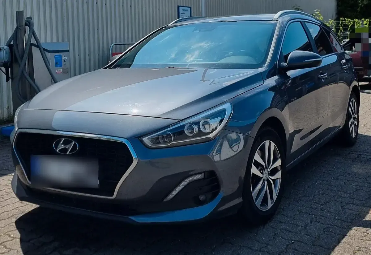 Gebraucht Hyundai i30 YES! 140 PS (102 kW) 2019 Grau Kombi