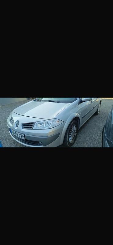 Silber Gebraucht 2007 Renault Mégane GrandTour Kombi | 1.500 € (Fairer Preis) - Bild 1/4