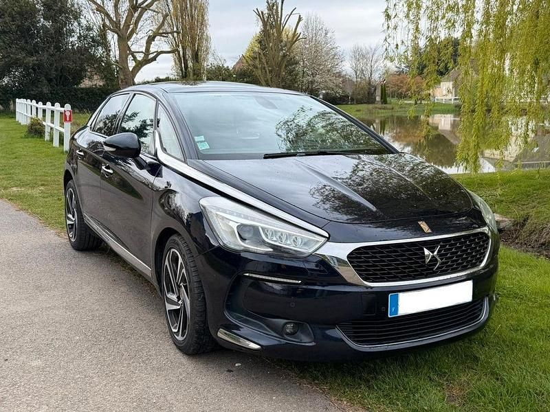 Gebraucht DS Automobiles DS5 179 PS (131 kW) 2015 Blau Kleinwagen