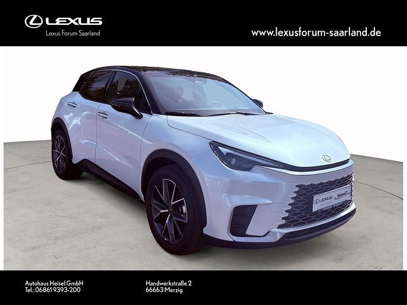 Neu Lexus LBX 136 PS (100 kW) 2025 Weiß SUV
