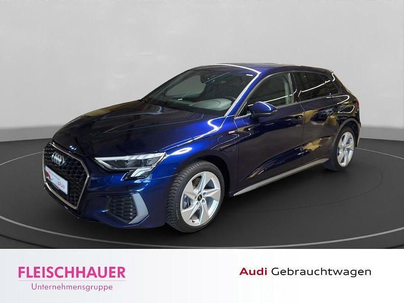 Blau Gebraucht 2022 Audi A3 Sportback e-tron S-Line Limousine | 25.990 € (Superpreis) - Bild 1/4