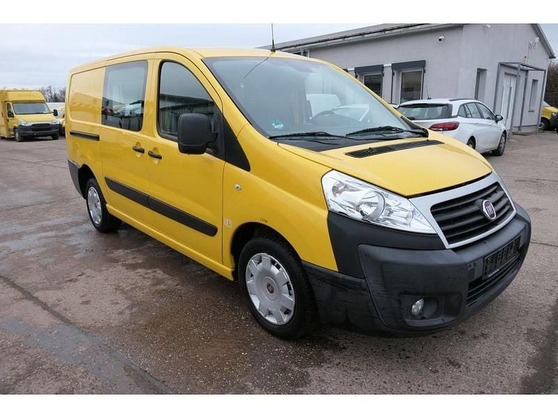 Gelb Gebraucht 2015 Fiat Scudo Van | 6.664 € (Guter Preis) - Bild 1/4