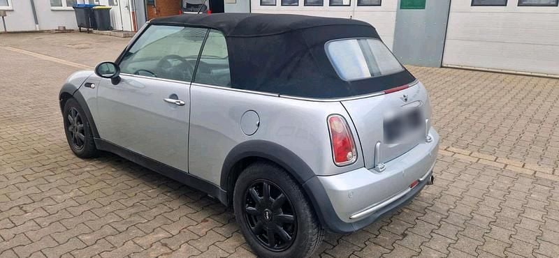 Second-hand Mini Cooper Cabriolet 116 CP (85 kW) 2006 Argintiu Cabrio