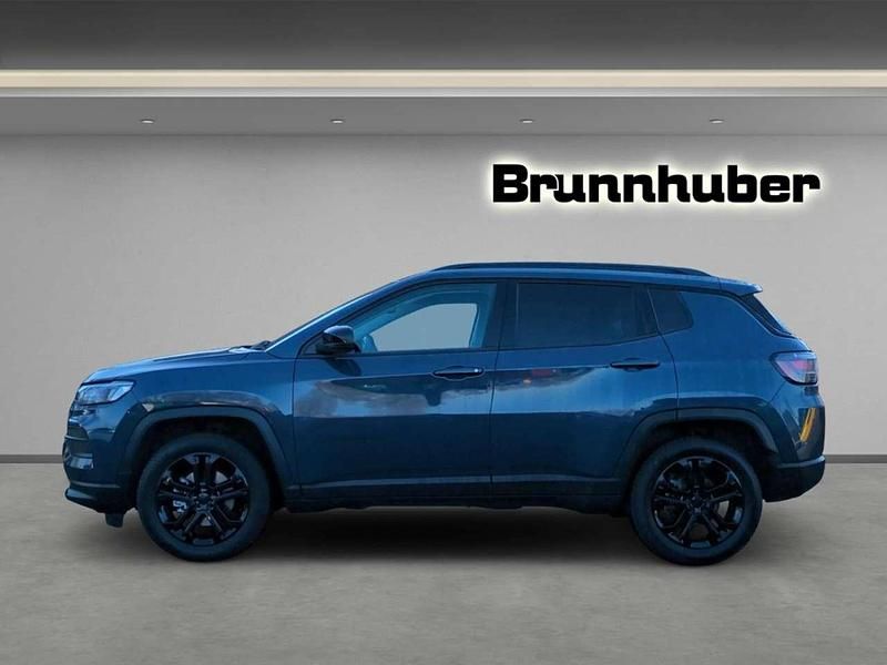 Gebraucht Jeep Compass Night Eagle 131 PS (96 kW) 2023 Blue shade metallic clear coat (metallic) SUV