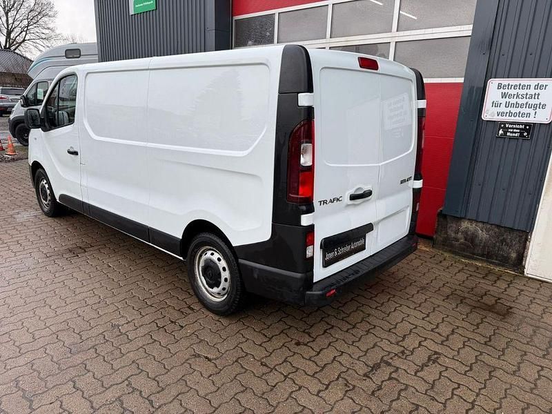 Gebraucht Renault Trafic Komfort 120 PS (88 kW) 2021 Weiß Van / Kleinbus