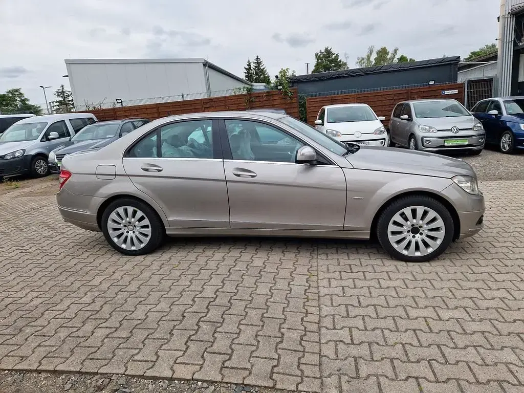 Gebraucht Mercedes C320 224 PS (164 kW) 2007 Silber Limousine