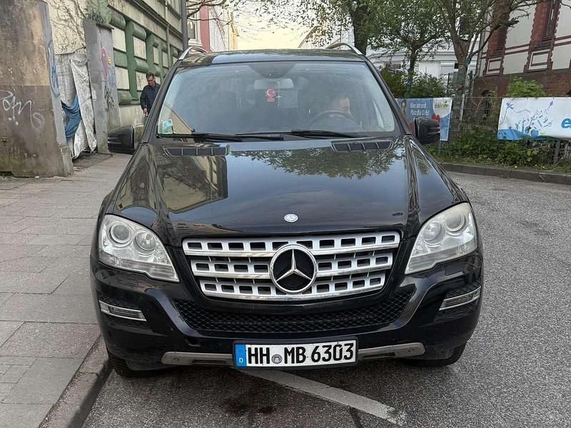 Gebraucht Mercedes ML350 231 PS (169 kW) 2010 SUV
