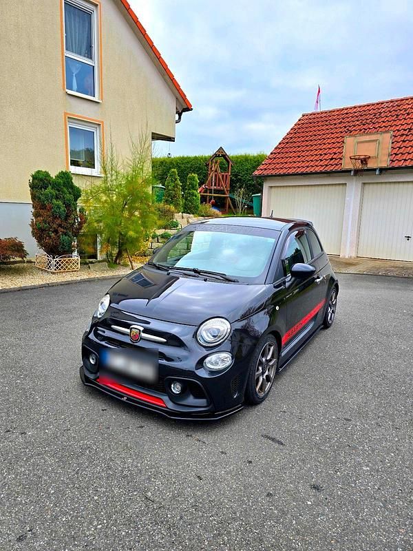 Schwarz Gebraucht 2018 Fiat 500 Abarth Kleinwagen | 14.199 € (Guter Preis) - Bild 1/4