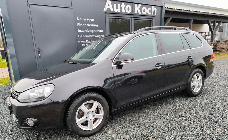 Deep black perleffekt Gebraucht 2011 VW Golf VI Comfortline Kleinwagen | 5.749 € (Fairer Preis) - Bild 1/4
