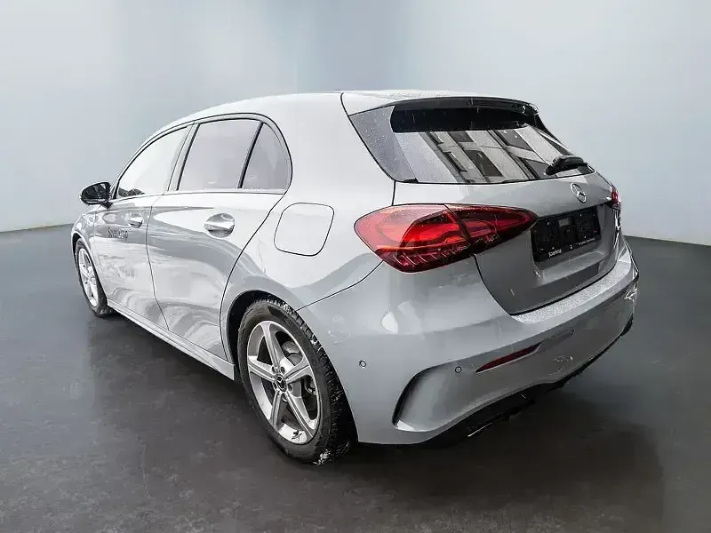 Gebraucht Mercedes A180 AMG 116 PS (85 kW) 2026 Grau Limousine