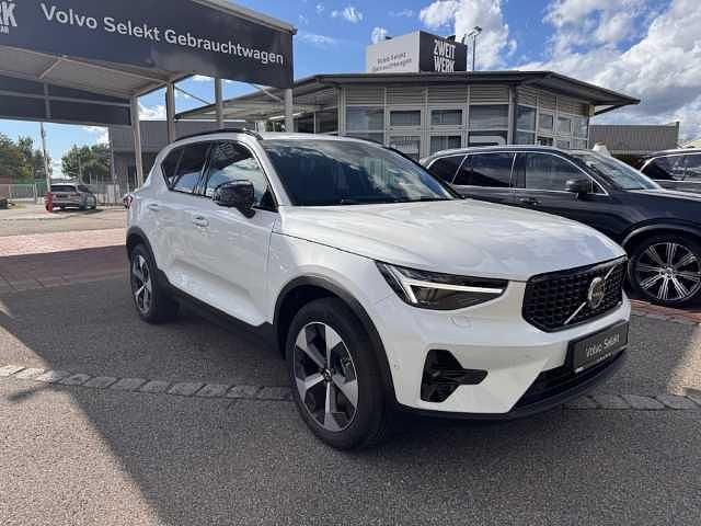 Gebraucht Volvo XC40 120 PS (88 kW) 2024 SUV