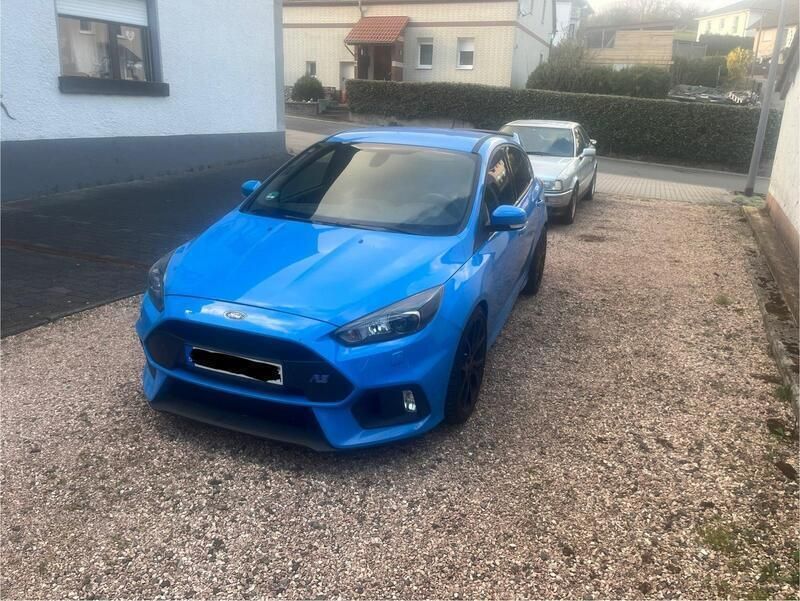Blau Gebraucht 2016 Ford Focus RS Limousine | 36.000 € - Bild 1/4