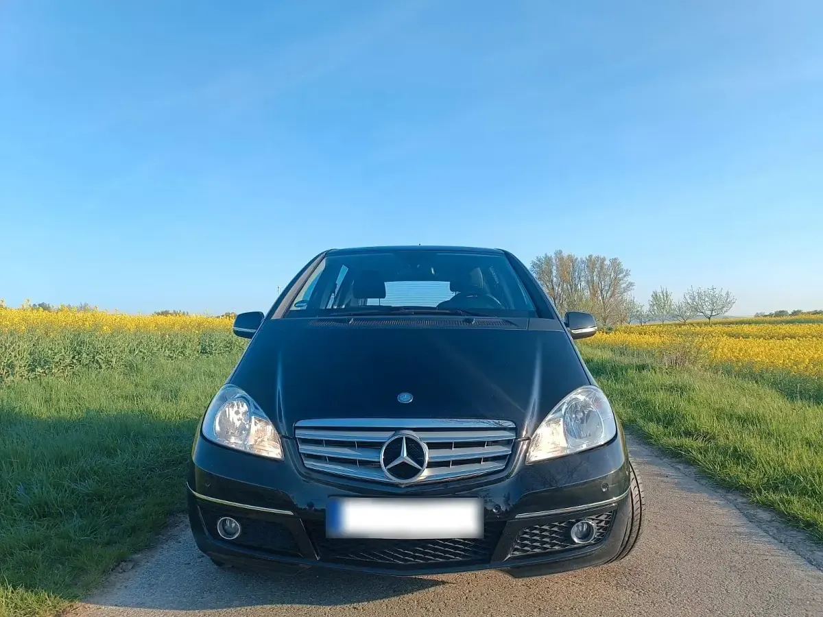 Gebraucht Mercedes A160 94 PS (69 kW) 2010 Schwarz Limousine