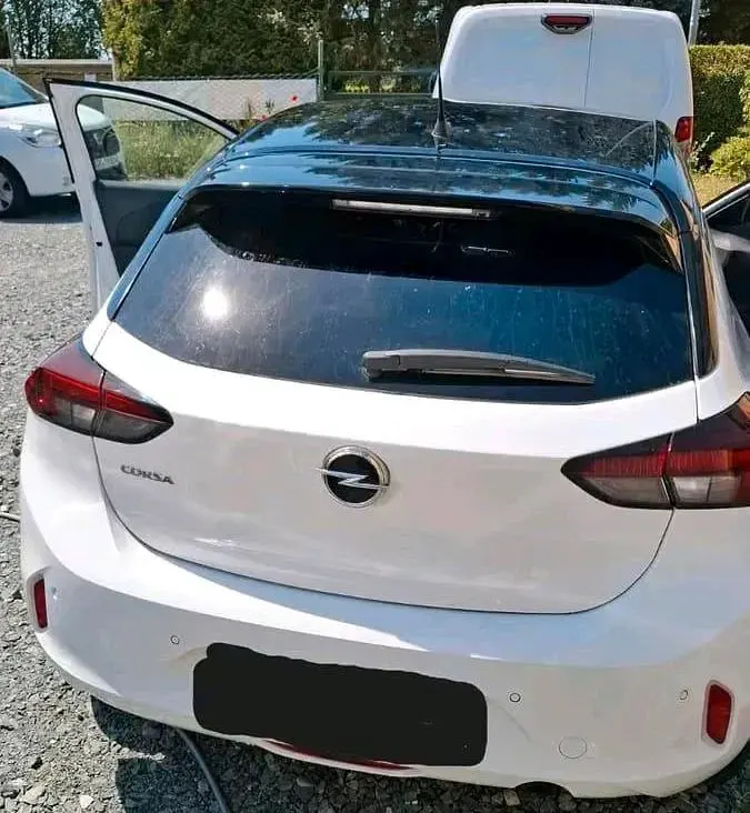 Gebraucht Opel Corsa 75 PS (55 kW) 2020 Weiß Kleinwagen